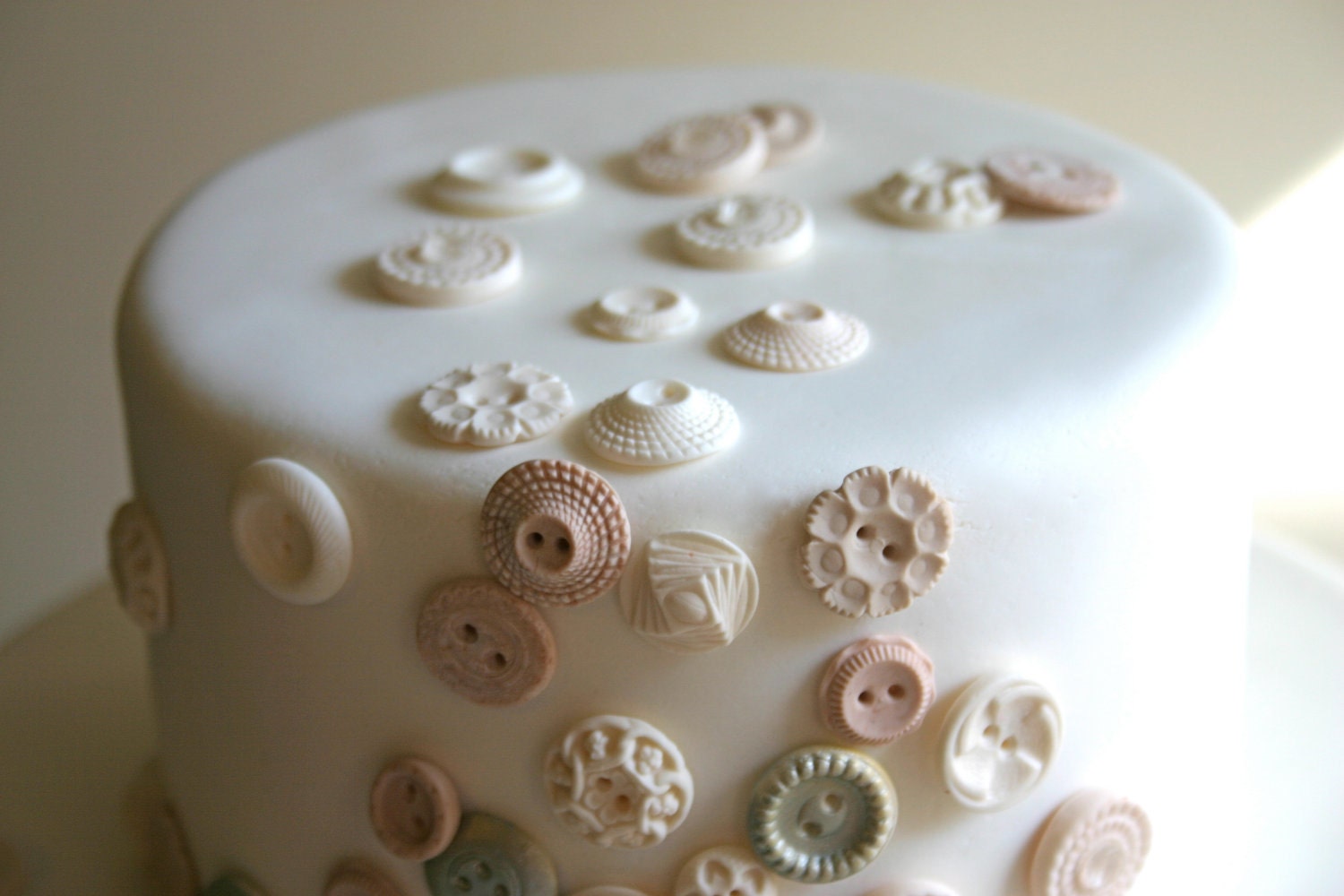 Custom order for Alissa: light gray and cream/white with some shimmer Edible Vintage Vanilla Candy Buttons 150