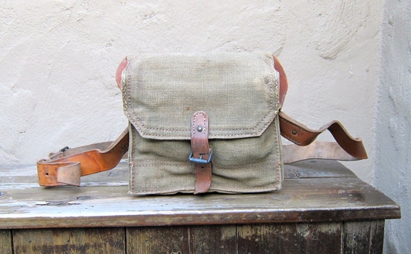 Vintage 1950's Military Army Green Canteen Canvas Leather Messenger Bag