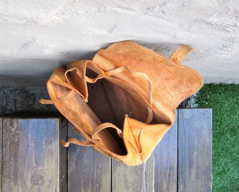 Vintage Hand Made Tooled Distressed Tan Leather Large Rucksack Backpack