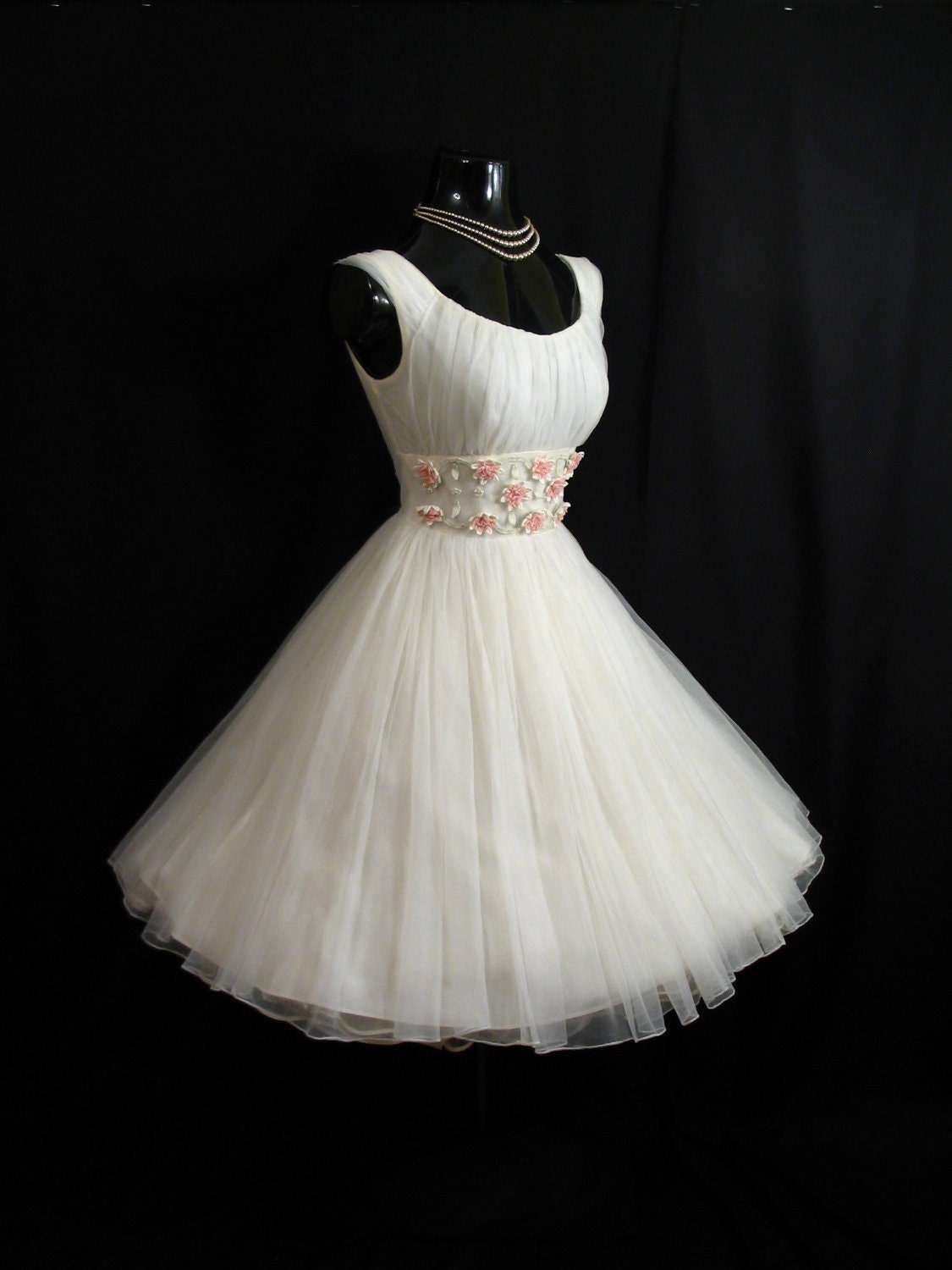 Vintage 1950's 50s White Ruched Chiffon Organza Applique Flowers Party Prom Wedding Dress Gown