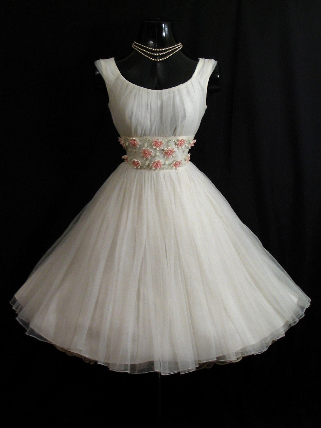 Vintage 1950's 50s White Ruched Chiffon Organza Applique Flowers Party Prom Wedding Dress Gown