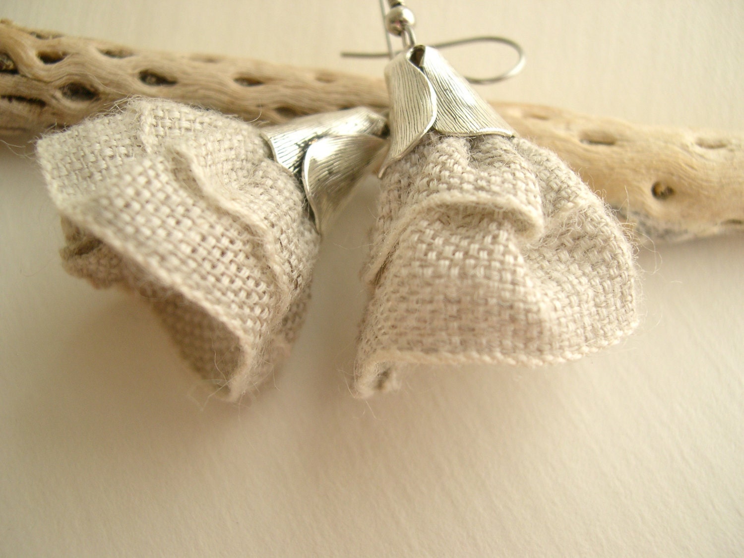 Ivory Cream Earrings - Summer trends 2013 - Ecru Flower earrings - Elegant Bridesmaid earrings - Unique Cream earrings