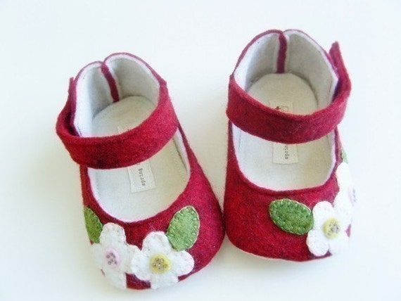 no 061 Clara Felt Baby Mary Janes PDF Pattern