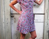 Floral and Flared Adorable 80s does 40s Throwback Dress