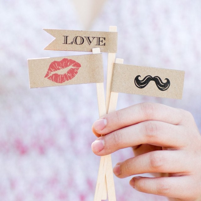 Wedding Drink Flags - Mustaches & Lips on Kraft Paper, Photo Booth Props, Stirrers