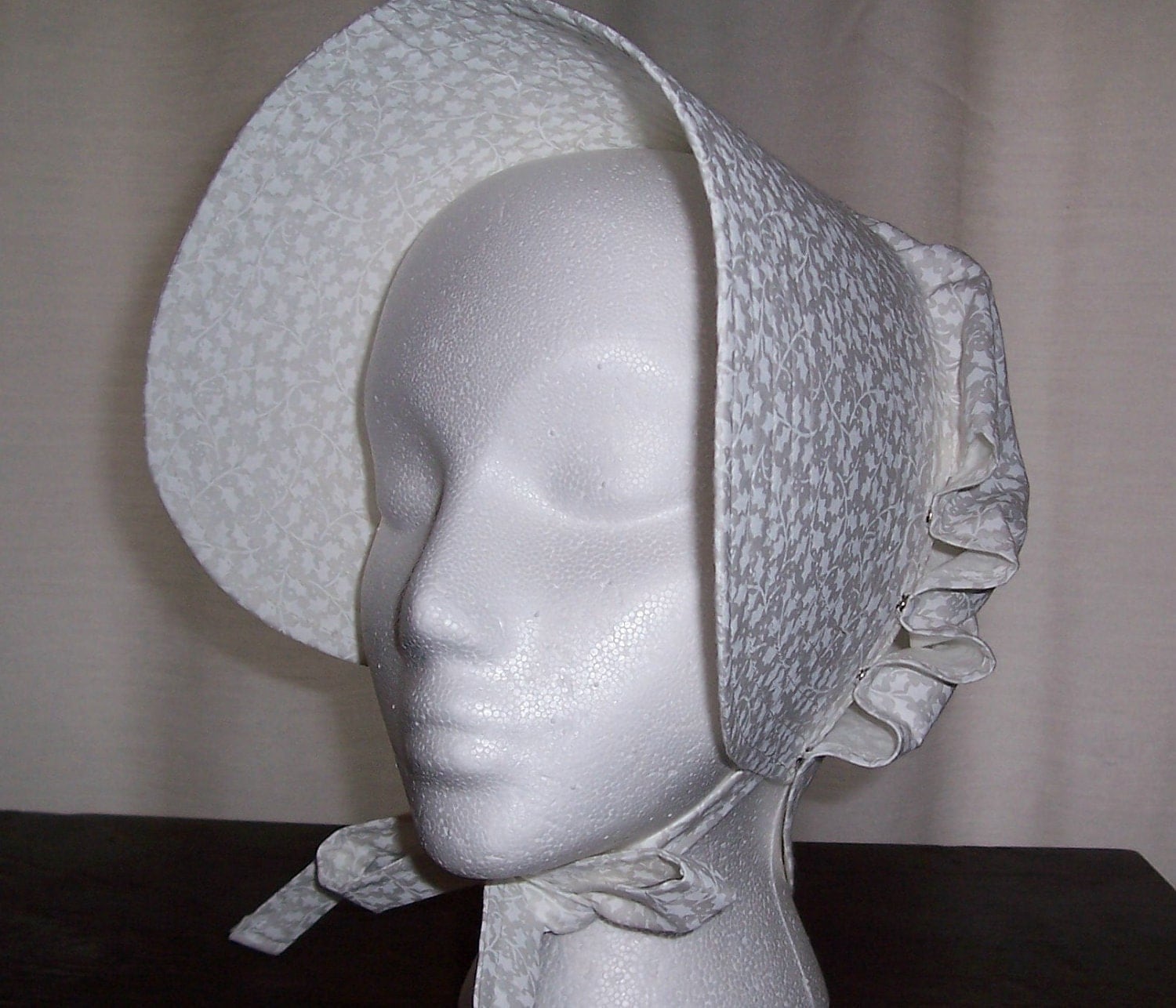 white-old-fashioned-snap-bonnet-by-backporchcountry-on-etsy