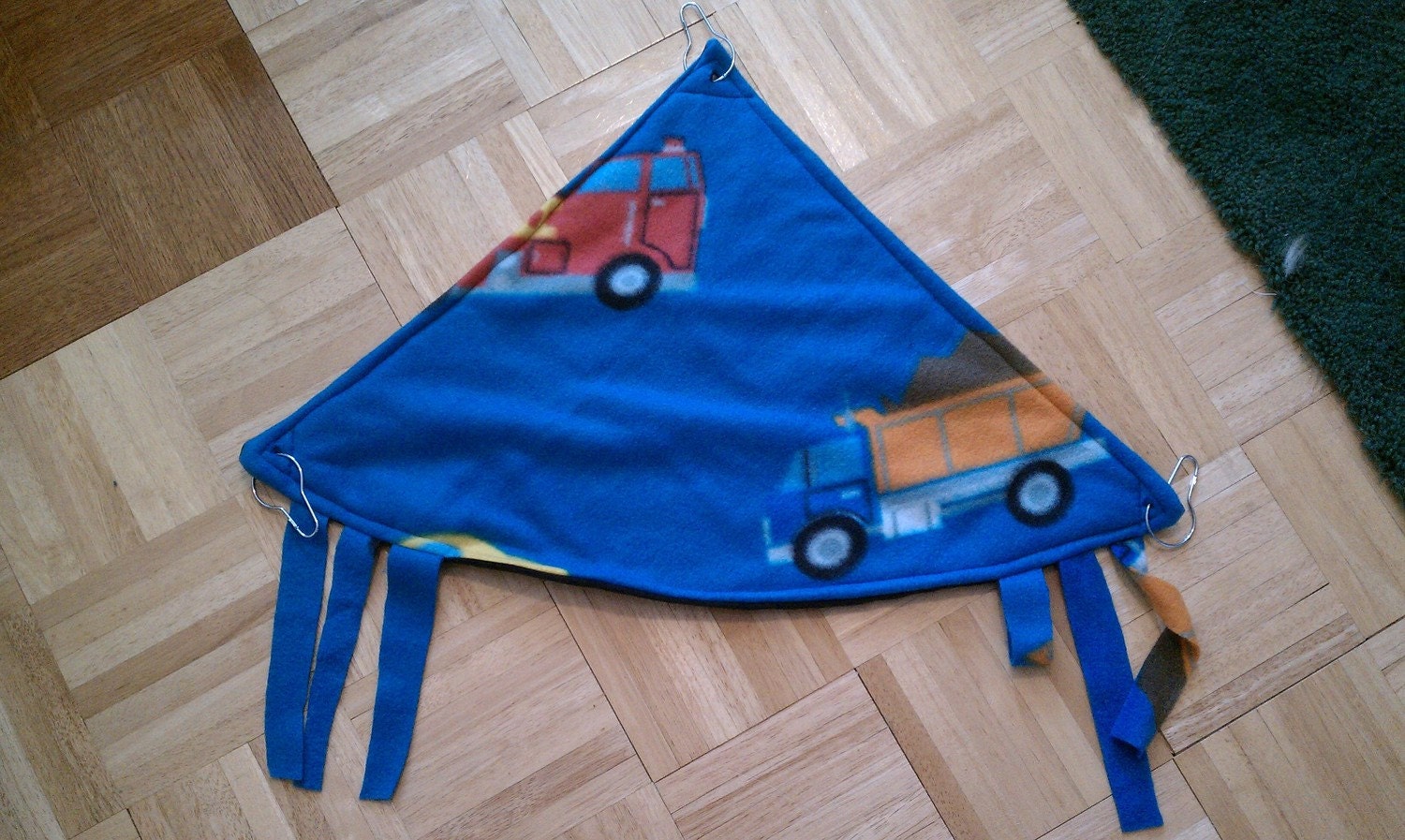 2 in 1 Hammock and Hideout for small animals. LARGE.