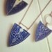 StayGoldMaryRose - Striking vintage willow china 'spear head pendant' necklace - LARGE BLUE PENDANT
