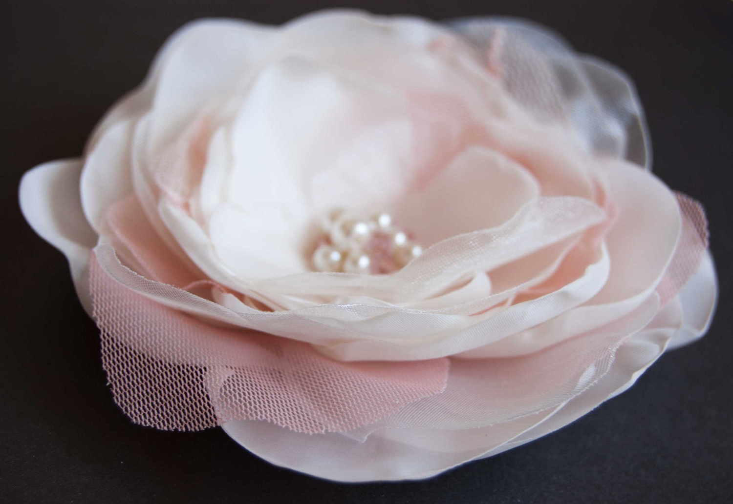 Ivory hair clip with dusty pink lace , bridal hair flower, vintage pink, dusty mauve