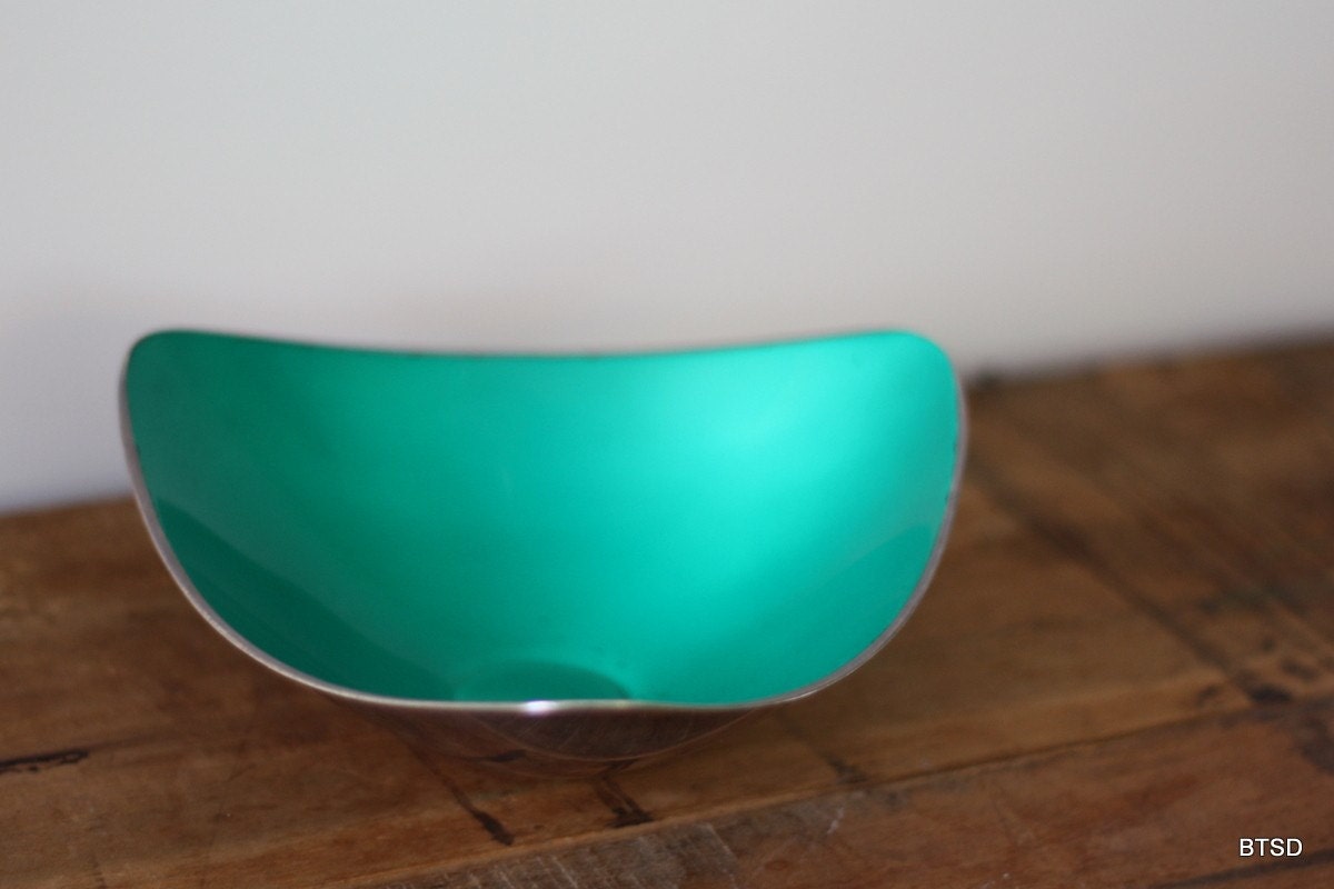 VINTAGE GREEN ENAMEL REED AND BARTON 241 SMALL BOWL