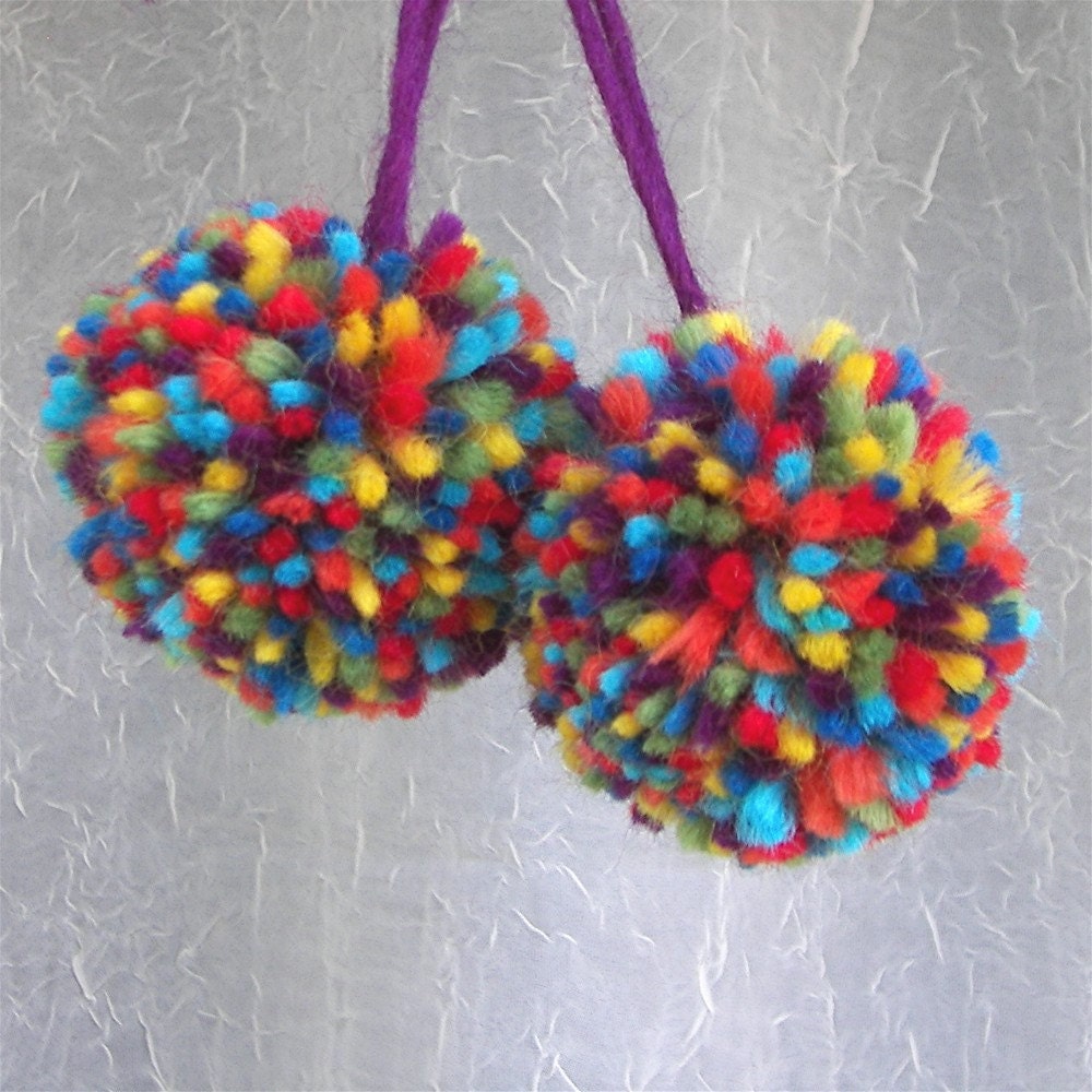 Rainbow Pom Poms BRIGHT and SOFT Peruvian Wool