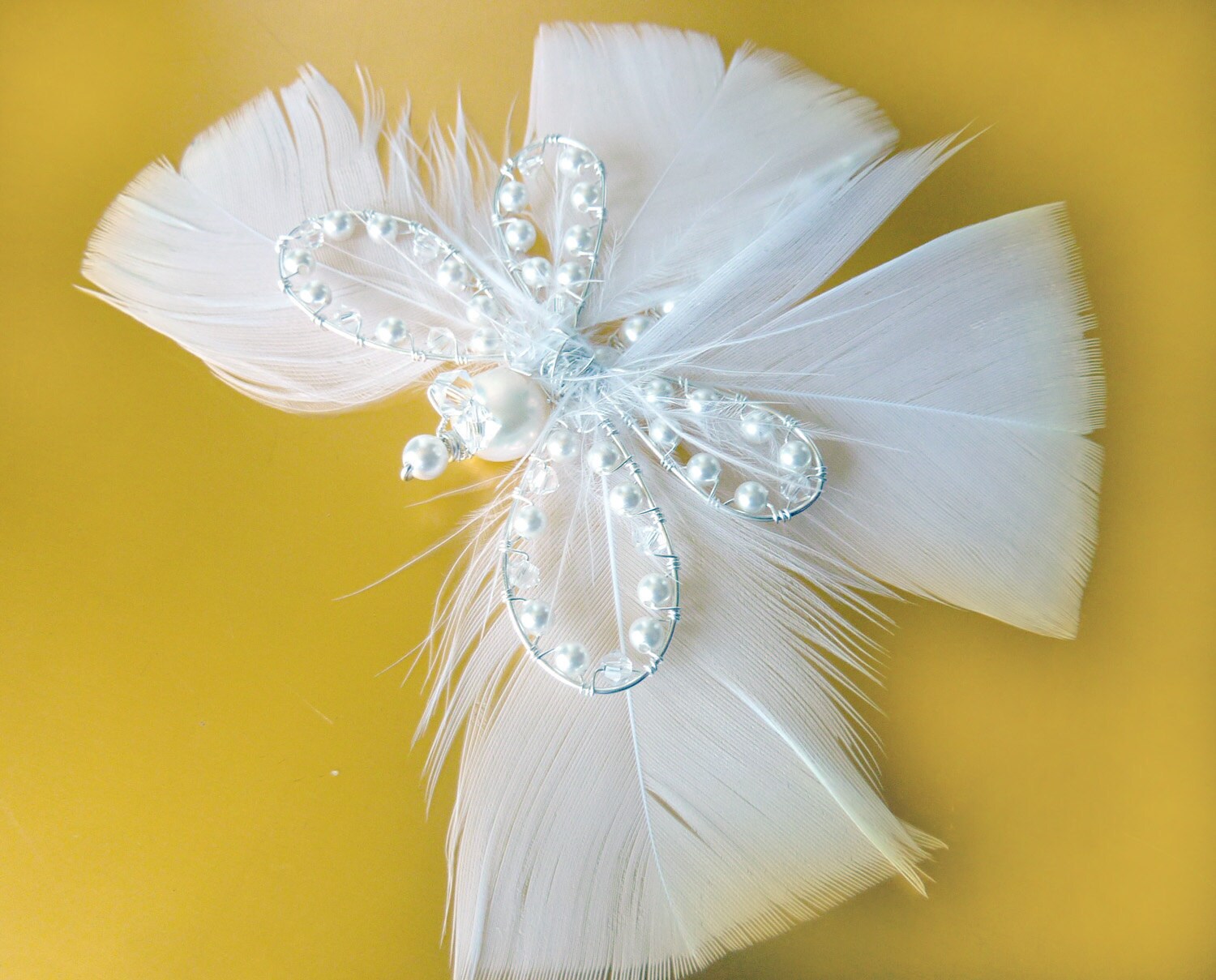 White Feather & Pearl Dragonfly Hair Pin, Brooch or Bouquet decoration - Tagt