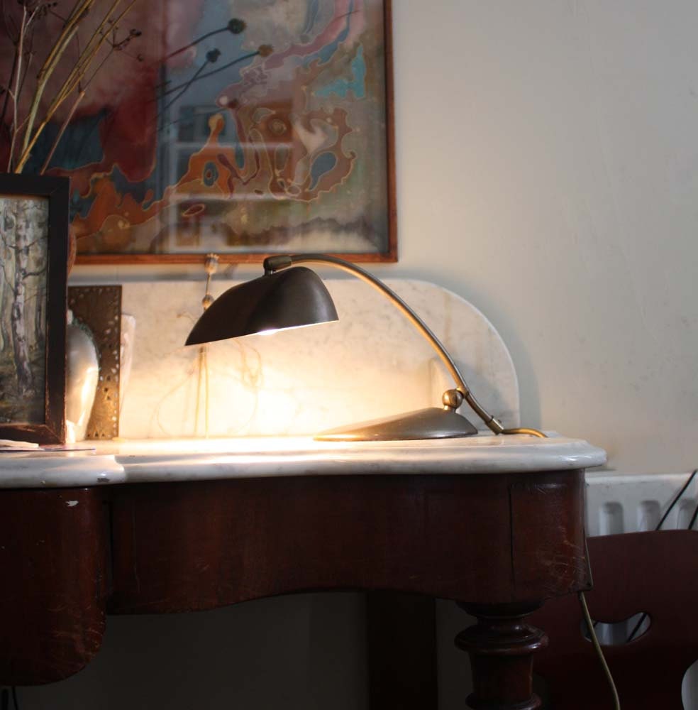 Vintage Metal Banker's Lamp. Utilitarian Design. Elegant Form
