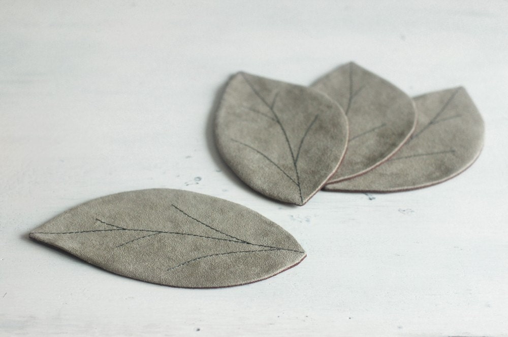Set of 4 grey-green leaf coasters