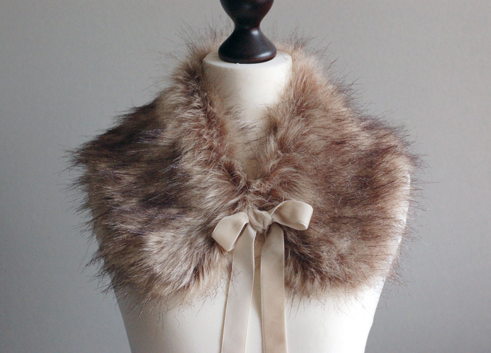 Light brown collar from soft faux fur