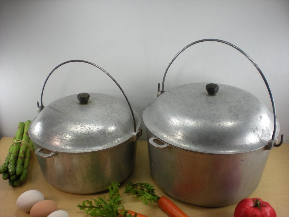 2 Majestic Cookware Cast Aluminum Dutch Ovens 5 by oldetymestore