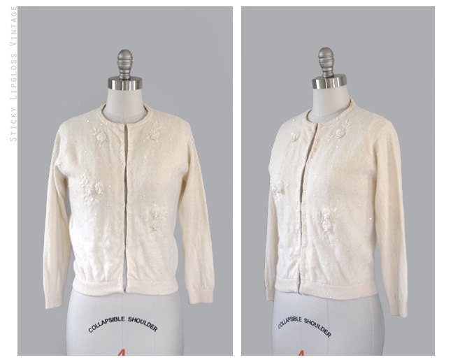 1940's VINTAGE white cardigan. ivory sweater. 40's cream. sequin beaded. soft wool.