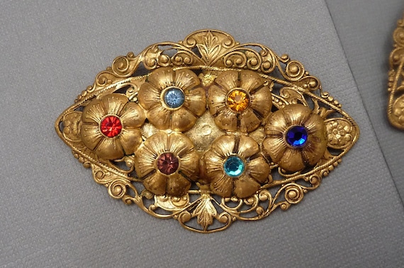 Art Nouveau Oval Brooch with Multi Colored Rhinestones