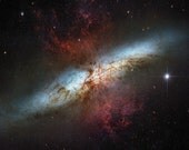 Starburst Galaxy 5x7-inch Photo Card on Glossy Paper with a Plain Paper Back