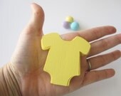 48 Die Cut Onesie in Baby Yellow textured Cardstock A20 Il_170x135