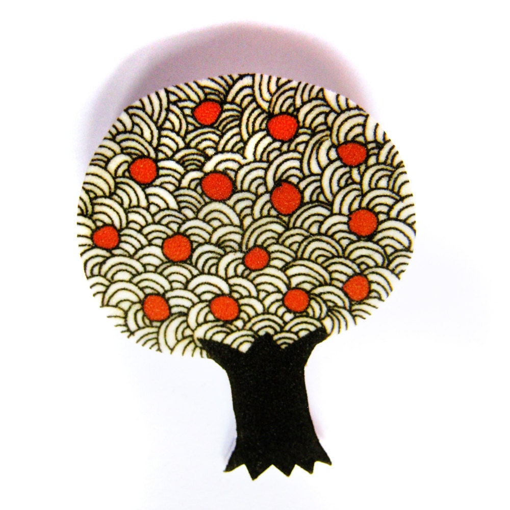 Apple tree brooch badge pin - zyzanna