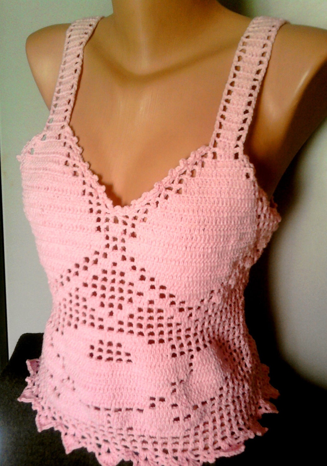 Crochet 100% Cotton Top Tank Halter with Rose Design in Pink Spring Summer Beachwear Wedding Top Women Clothing Fashion