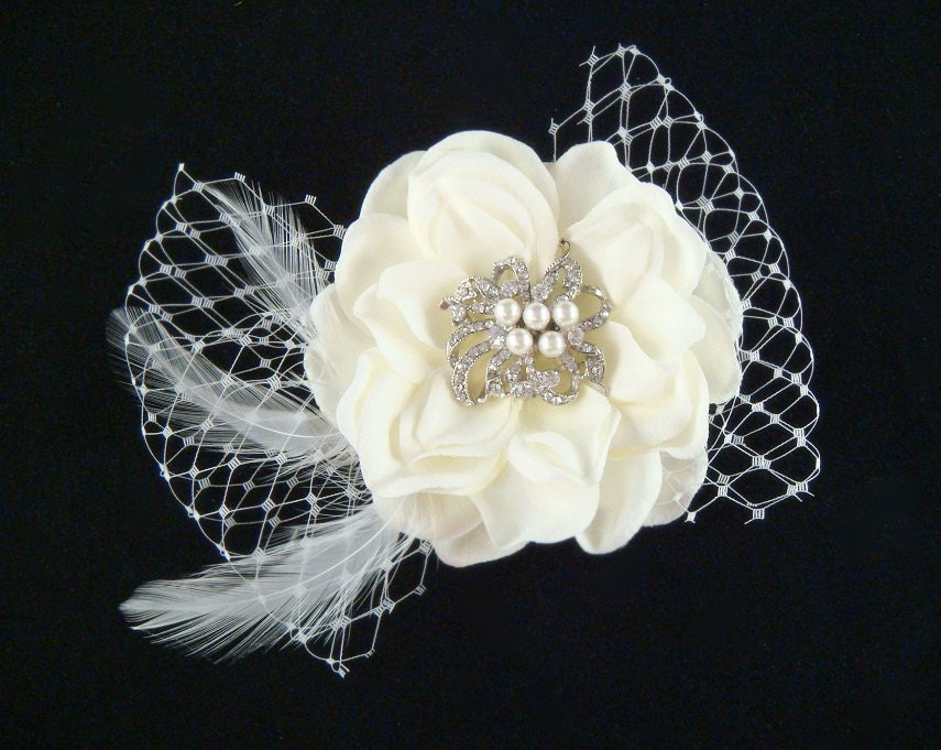 Vintage Wedding Ivory Hair Flower with russian netting, feathers, rhinestone and pearl centerpiece / ivory flower hair clip fascinator