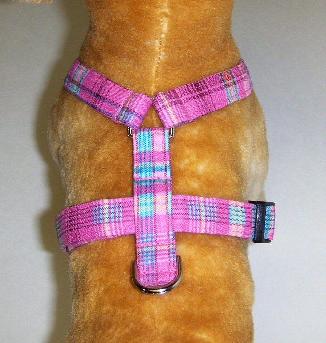 Adjustable Dog Harness Pink Plaid.