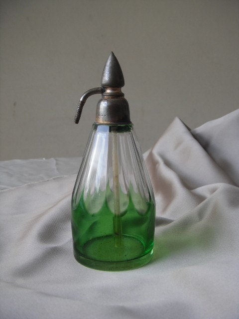 Reserved UNIQUE ART NOUVEAU CLEAR TO EMERALD MOSER CUT GLASS ATOMIZER 1900