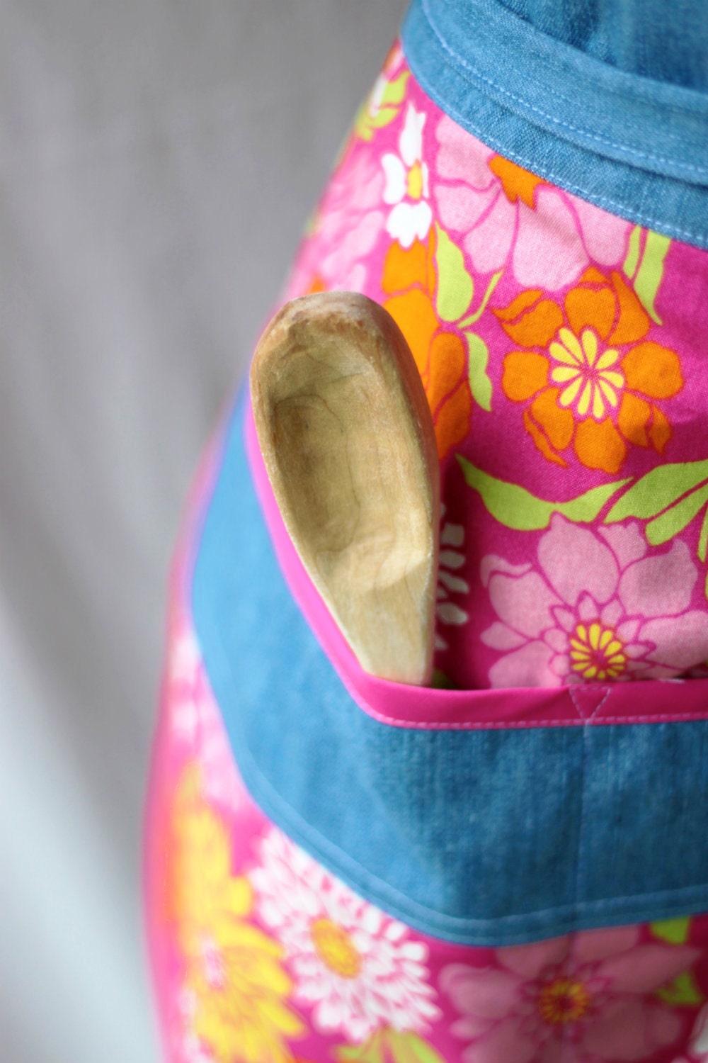 Stunning Women's Stylish Handmade  Modern Half Bistro Apron