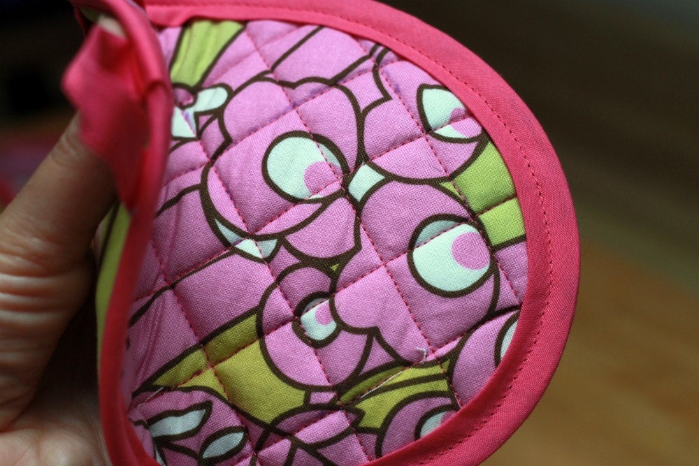 Potholders Quilted Kitchen Retro Modern inspired.