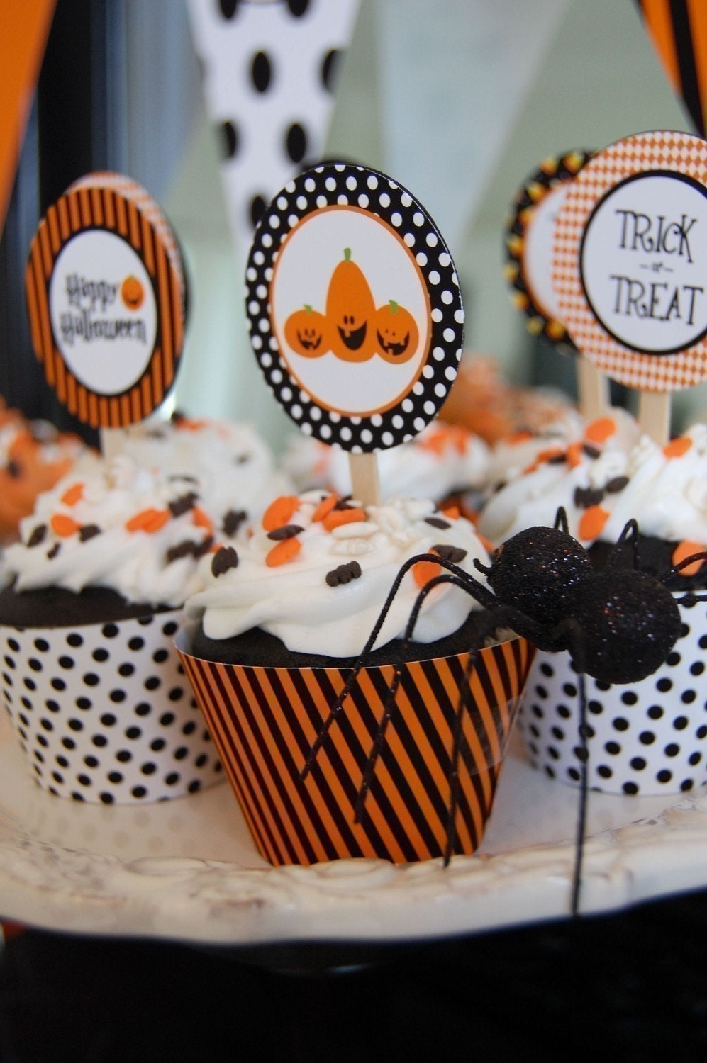 Halloween Trick or Treat Printable Party - DIY