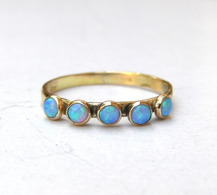 Opal ring - Recycled 14k Gold ring and Opal stones