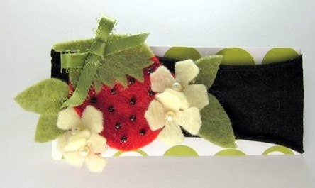 Strawberry Headband Felt Flowers "Strawberry and Cream" flowers with pearly centers