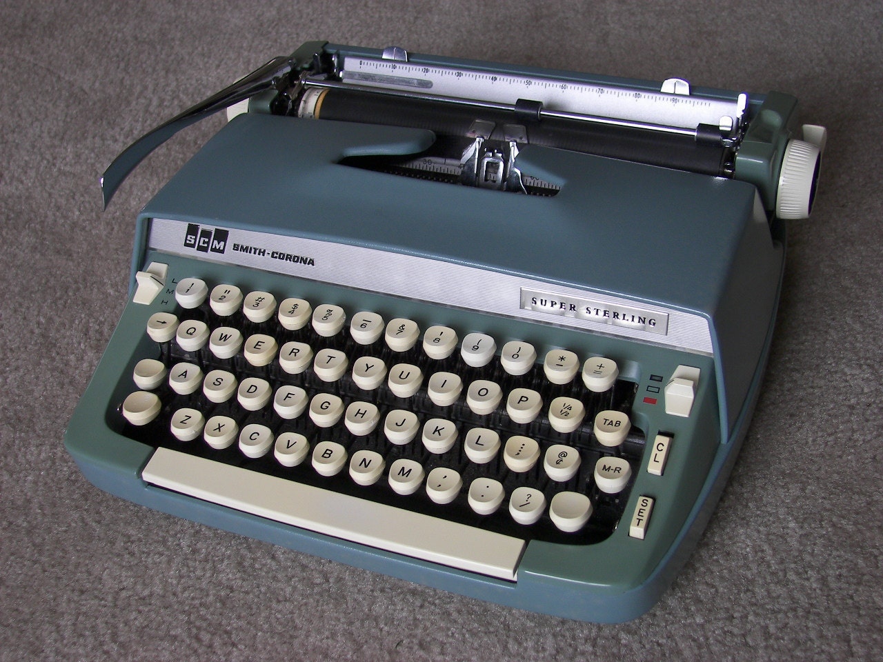 Smith-Corona Super Sterling Typewriter 1960s Turquoise Vintage