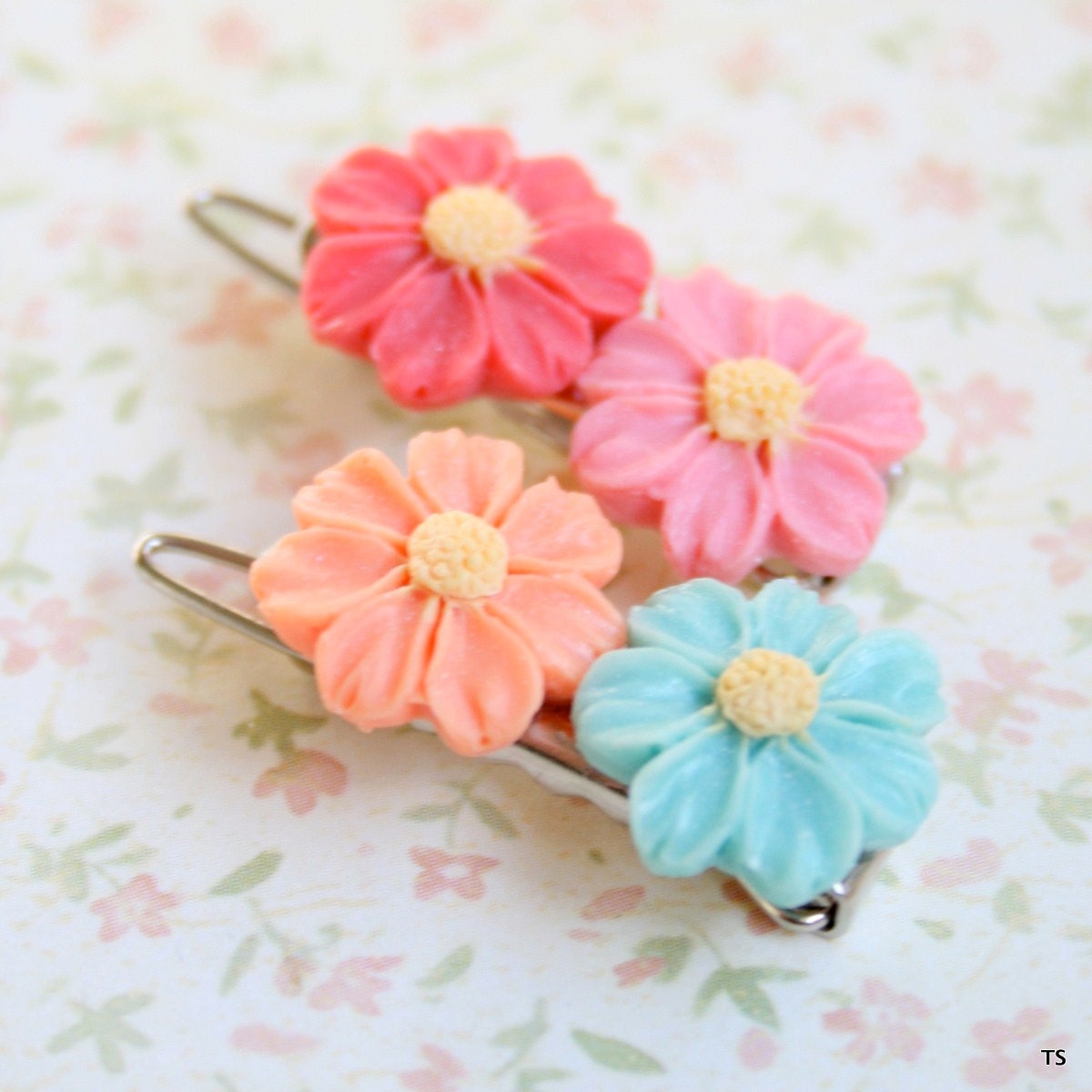 Daisy Flower Barrettes, Girls Flower Pins, Children Hair Accessories, colorful