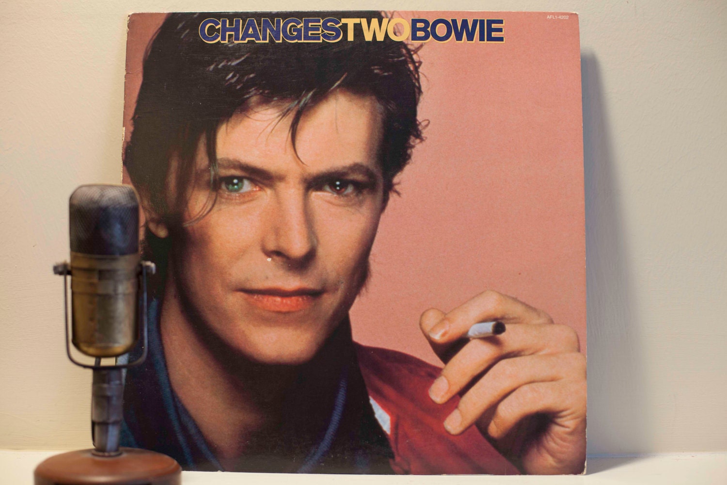 Daviid Bowie Vintage Vinyl LP, David Bowie - "Changes Two" (Originala 1981 RCA Records with "Ashes to Ashes" and "Starman") - Vintage Vinyl