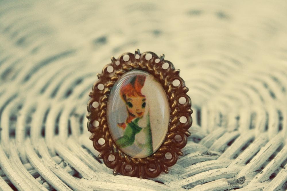 Hide and Seek vintage doll ring