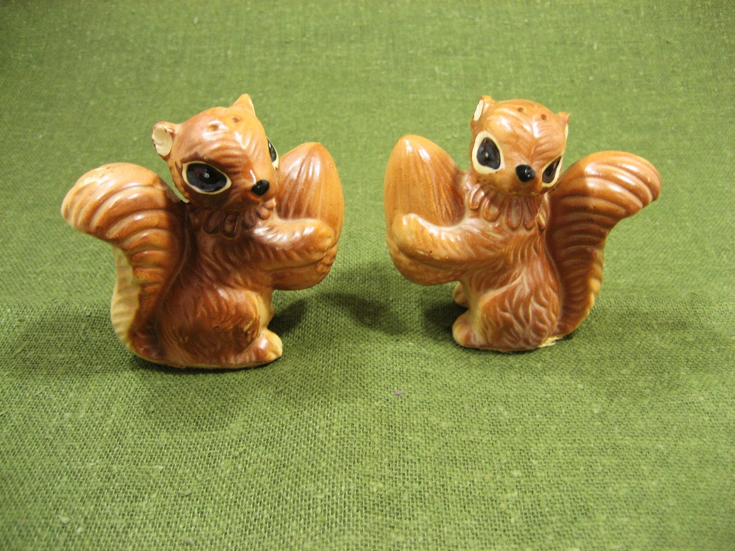 Squirrel / Chipmunk Vintage Salt and Pepper Shakers