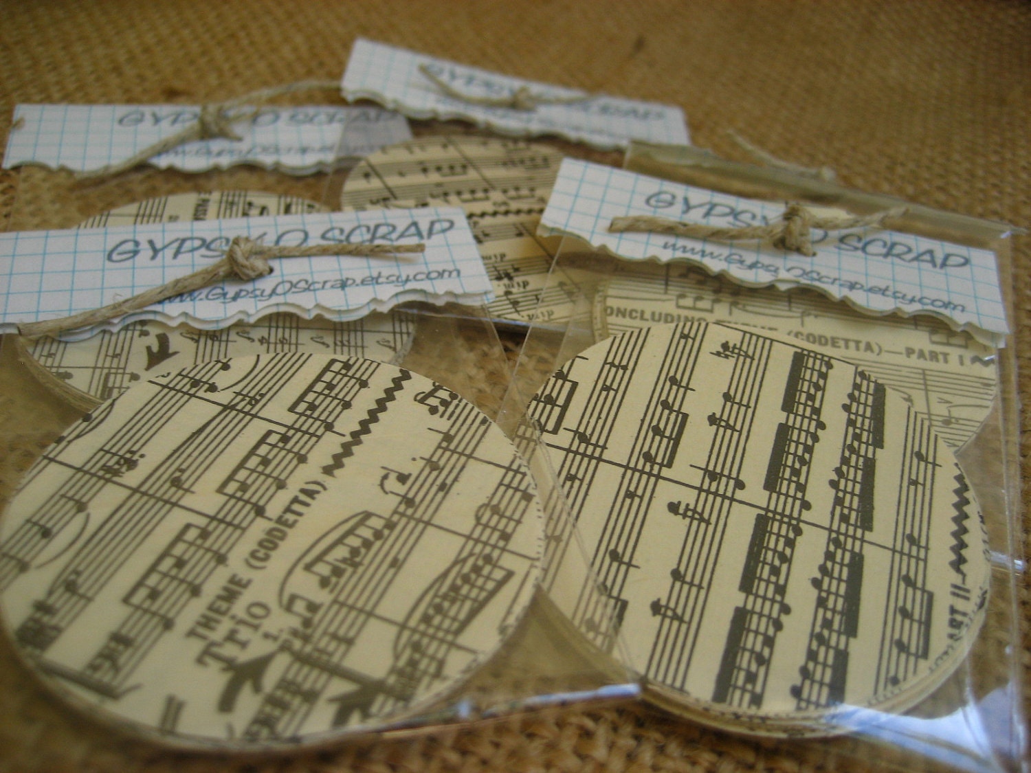 Vintage Music Circle die cuts (20)