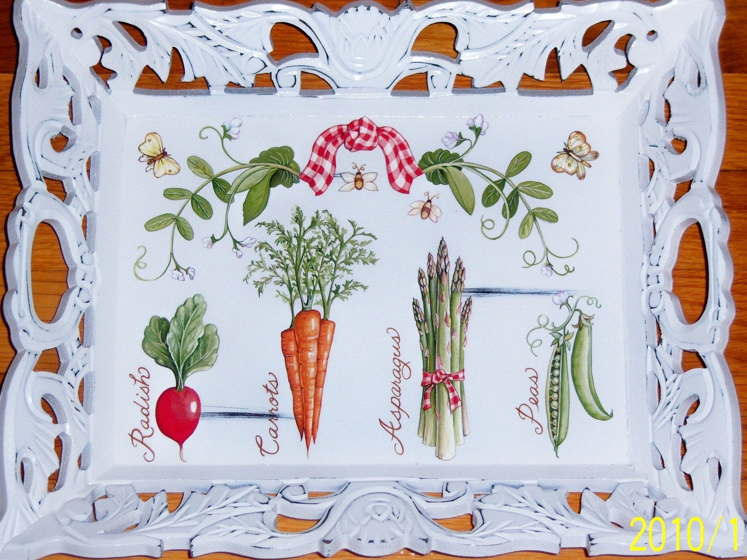 Ornate "Veggie" wood tray