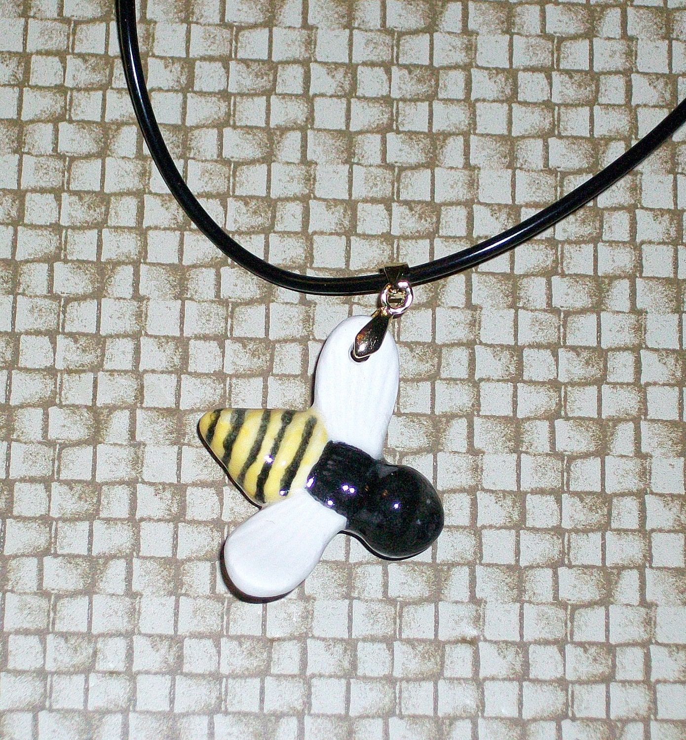 Ceramic Bumble Bee Necklace beehive back and yellow