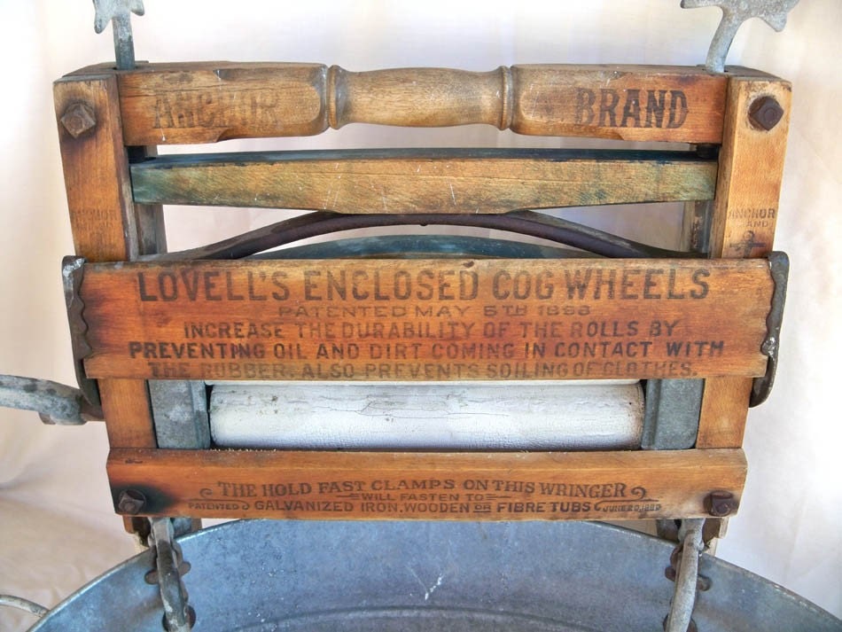 Vintage Anchor Brand Laundry - Clothes Wringer