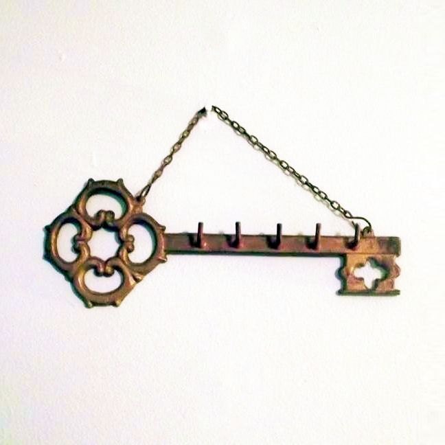 Rustic Vintage Key Holder Wall Hanging by WinterMoonVintage