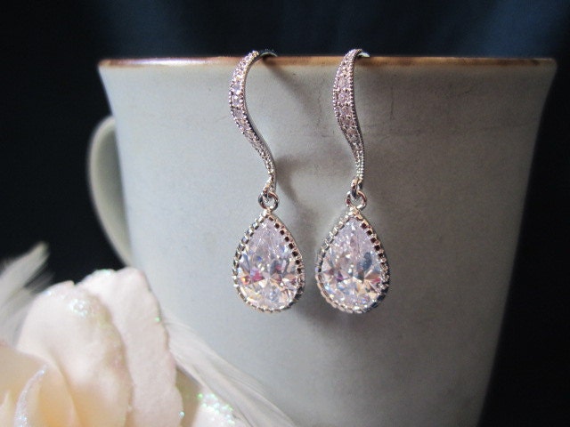 Bridal earrings, wedding earrings, fasion, pear/tear drop cubic zirconia earrings, decorative earring hook, wedding jewelry, bridal jewelry