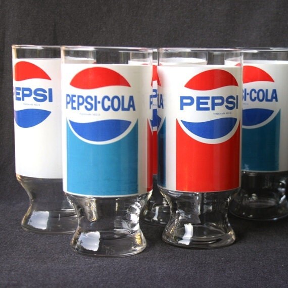 Vintage Pepsi Cola collectible glass by MademoiselleChipotte