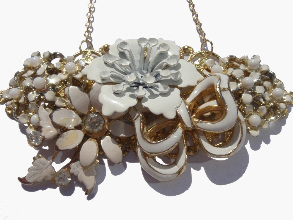 SALE 50% Off - White enamel flowers vintage collage necklace