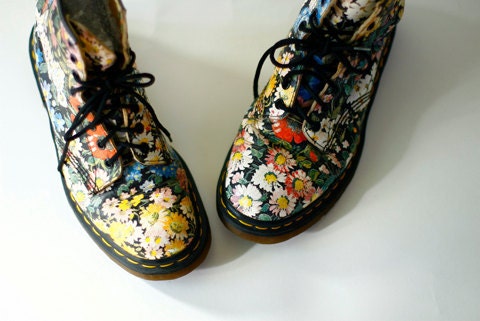 Vintage 90s Dr Doc Martens Floral Flower Grunge Boots