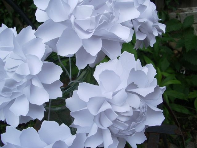 Handmade Paper Flower - The Peony - Winter Wonderland - White - set of 10 - Stems Included.