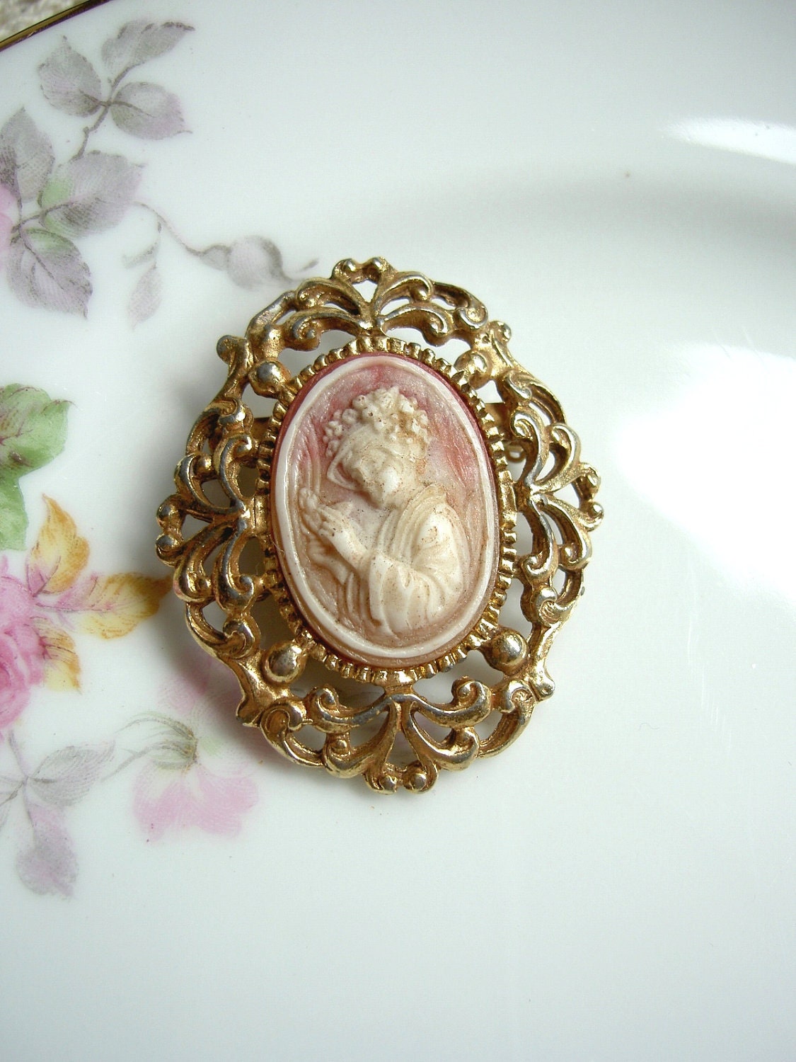 Vintage Pink Cameo Brooch